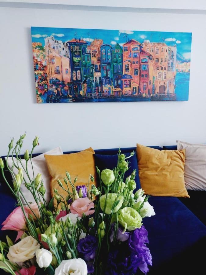 Cozy Apartment In The Center Of Bukarest Eksteriør billede