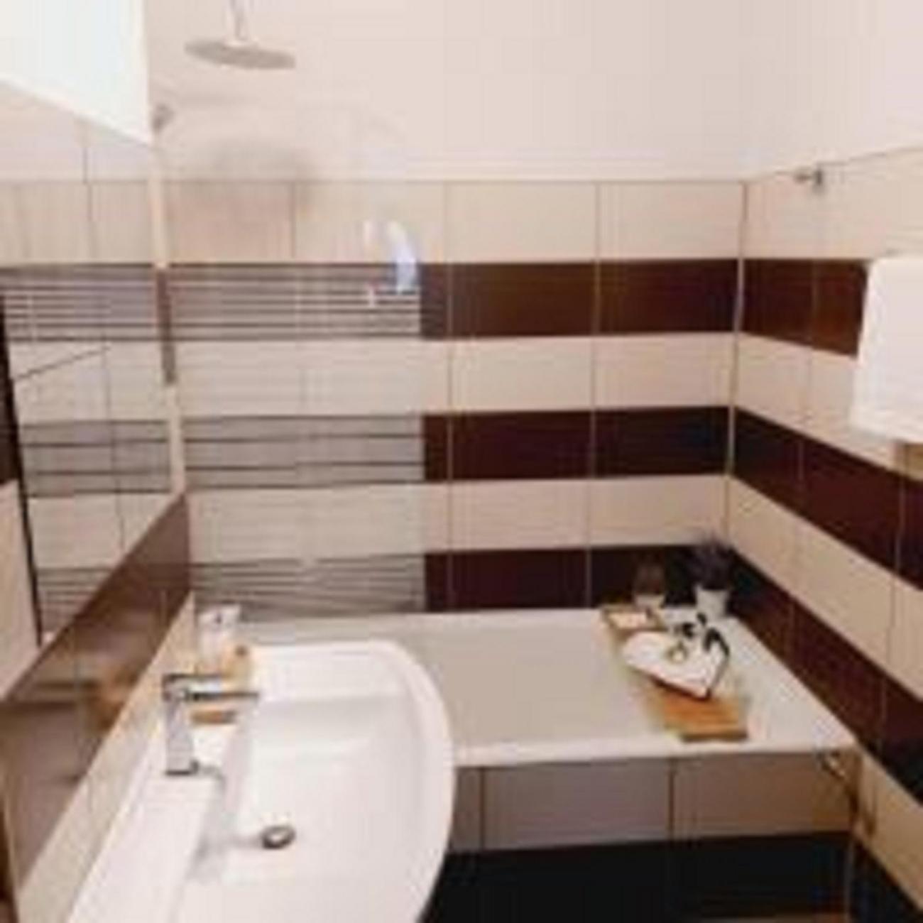 Cozy Apartment In The Center Of Bukarest Eksteriør billede